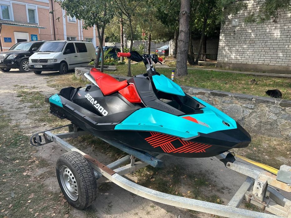 Гідроцикл Spark Trixxx