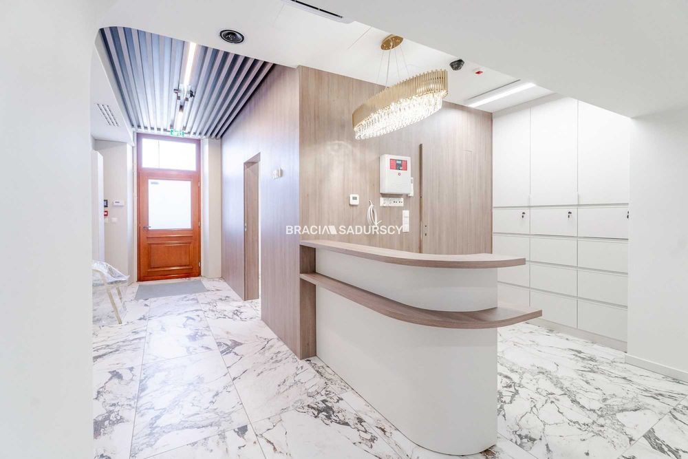 5 gabinetów zabiegowych / parking / ul. Józefińska