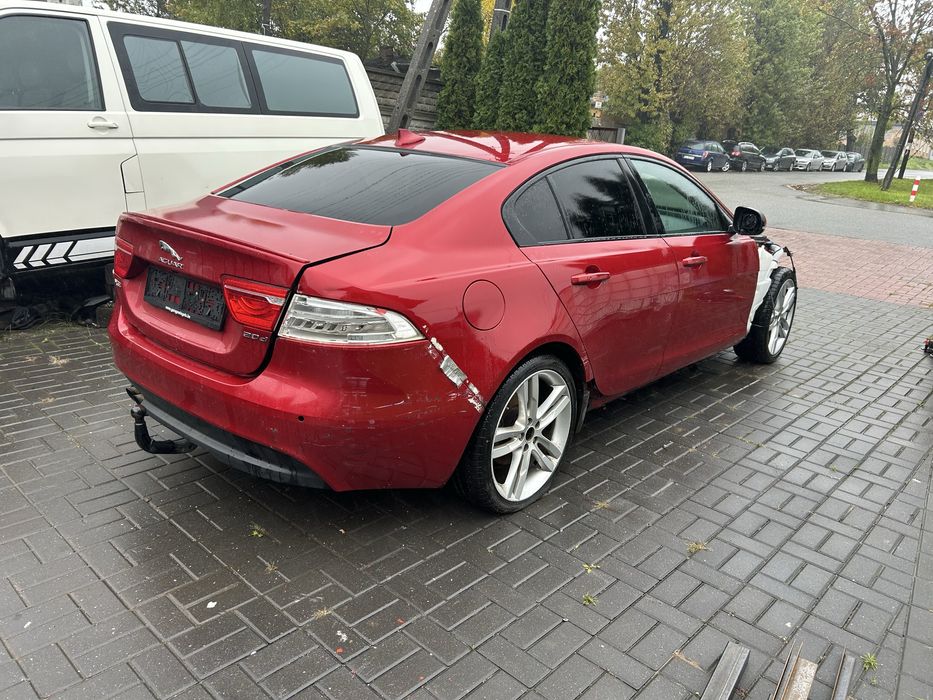 Jaguar xe 2015 r 2.0 d całość/części