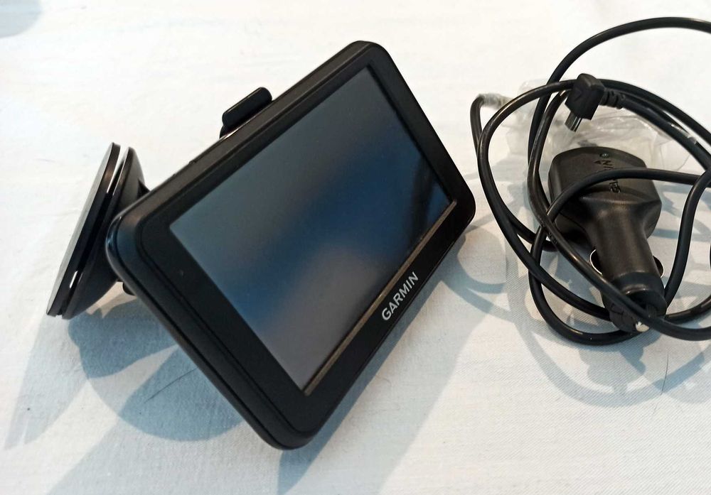 GPS Auto Garmin nuvi 40 - Carr. Isqueiro + Sup, Ventosa