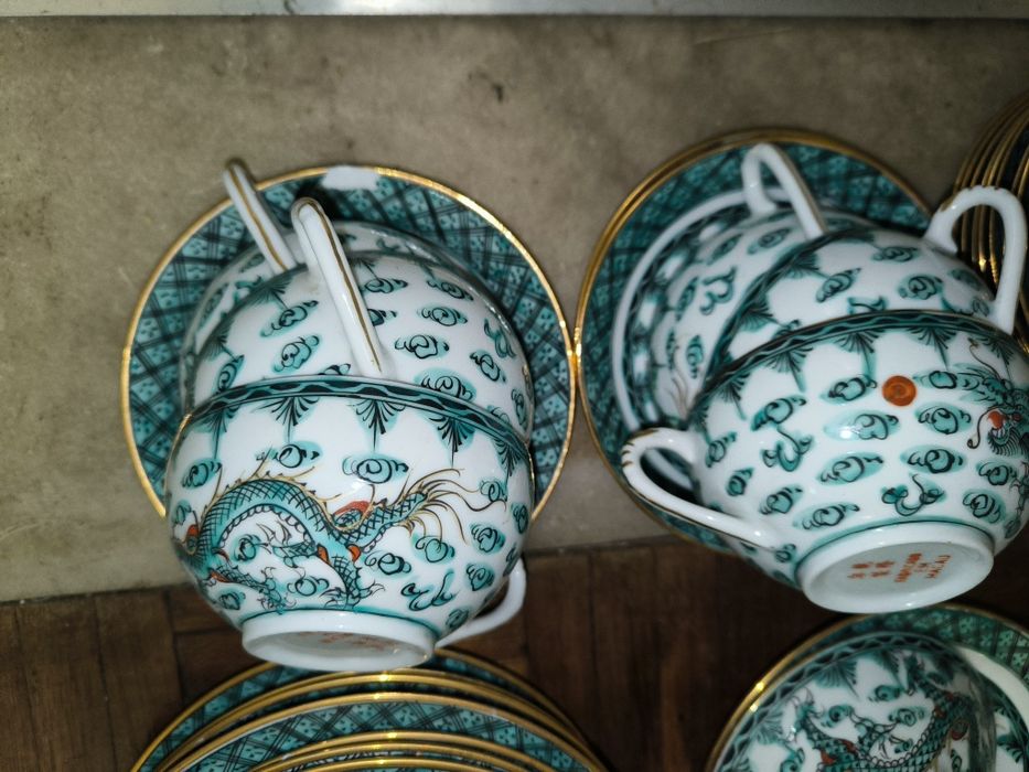 Anos 60/70 Grande Serviço Porcelana de Macau "Dragão Verde" +100 Peças