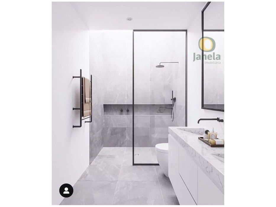 Excelente T2, NOVO, com piscina, jardim, arrecadação e garagem