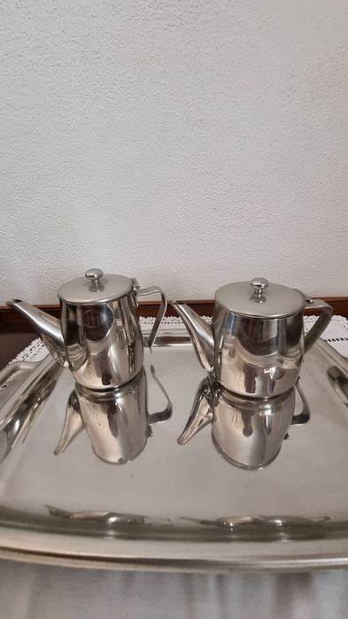 Serviço completo em Inox, para servir chá e café