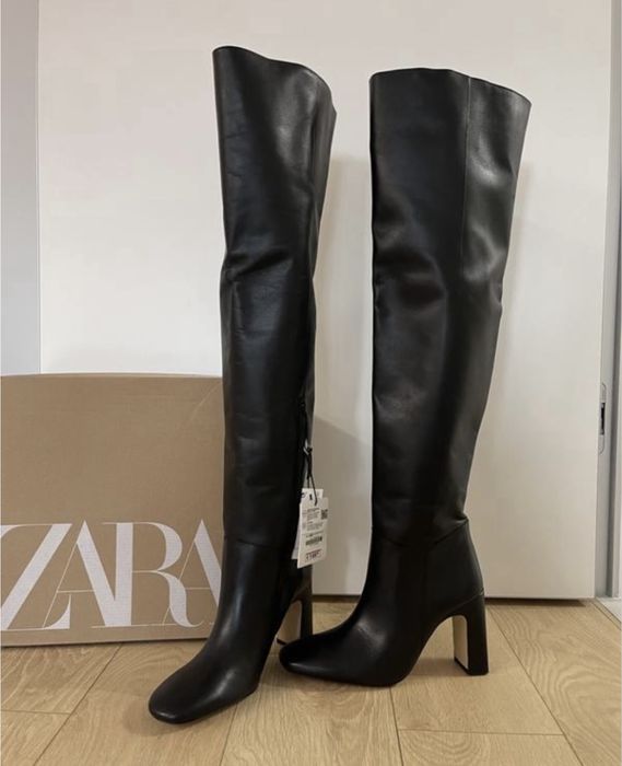 Чорні високі чоботи Zara