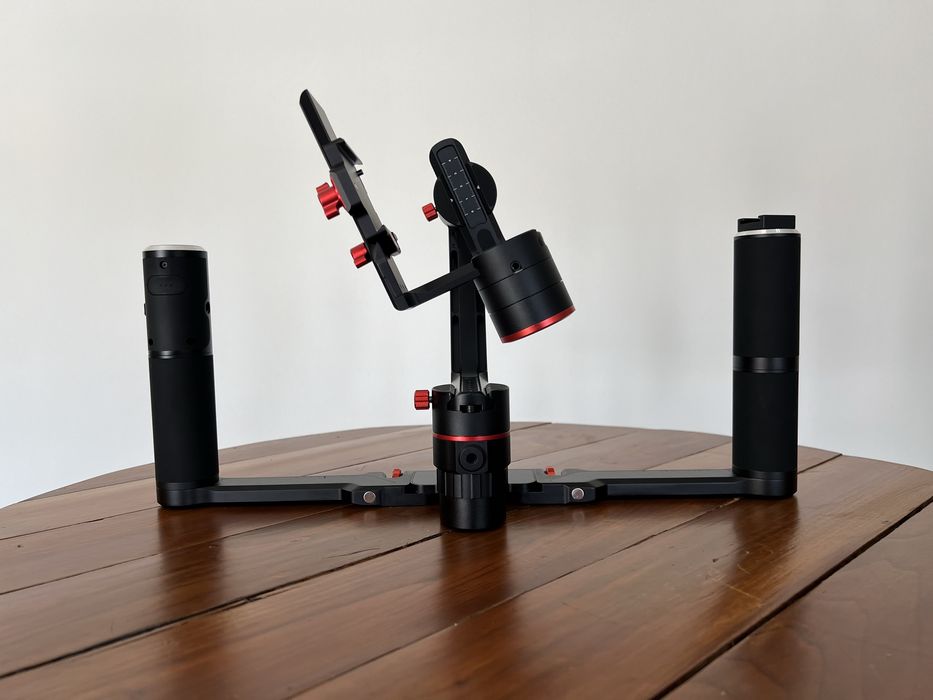 FeiyuTech A2000 + Dual Rod 3-Axis Stabilizer64550579957634124