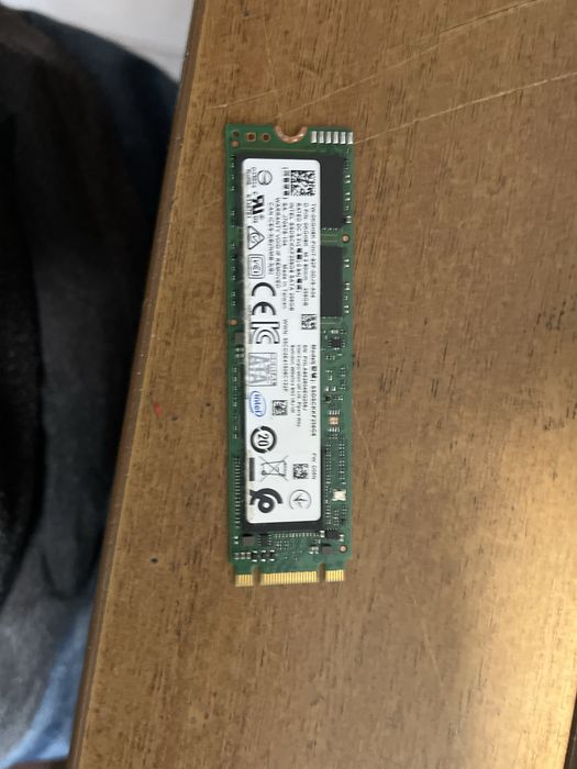 Intel SSDSCKKF256GB   M.2 SATA SSD на 256 ГБ