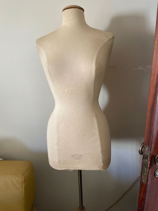 Boneco manequim de prova