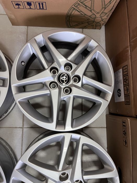Jantes 17” 5x114.3 Originais Toyota