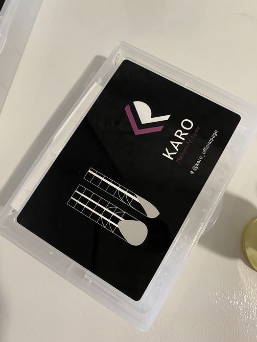 форми верхні на ногті фарби і штамп