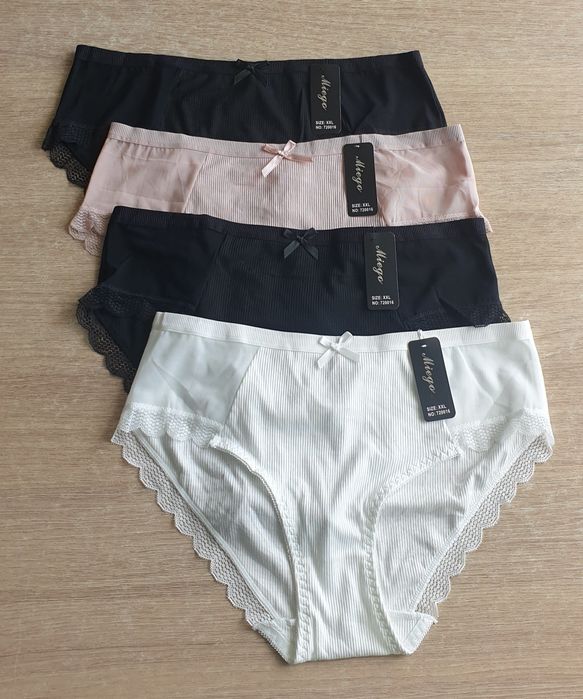 4×Damskie majtki figi w prążek 2XL