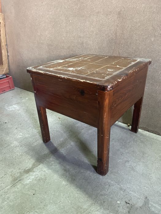 Mesa de Apoio em Madeira