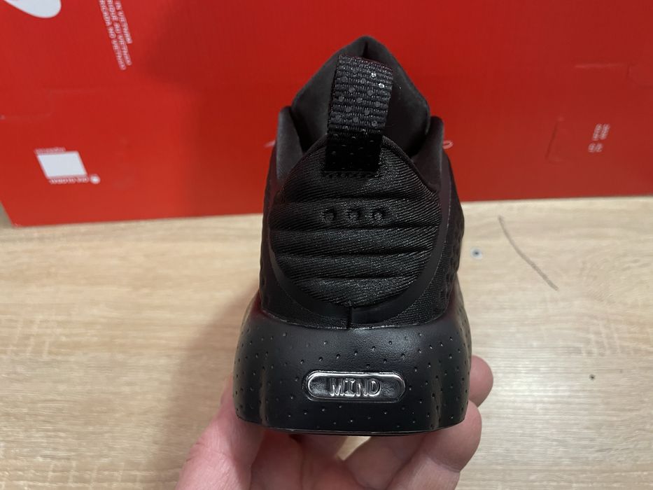 Nike Mind 002 Huper Crimson 41-45 в наявності