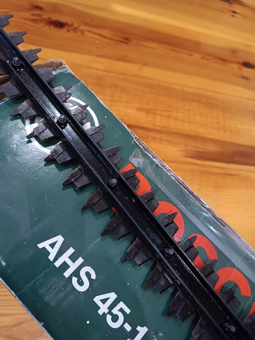 Кущоріз Bosch для живоплоту