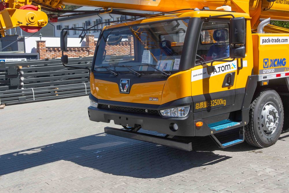 Автокран XCMG QY25K5D