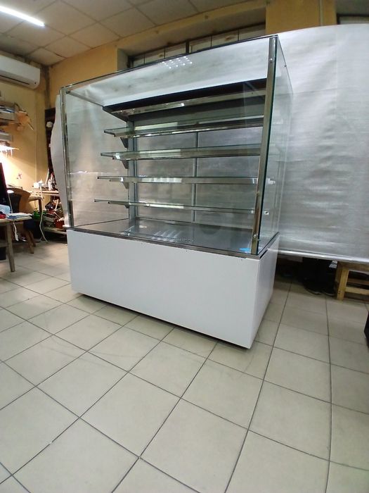 Вітрина кондитерська KUM eclair