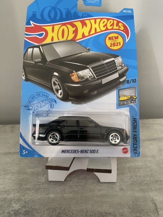 Mercedes-Benz 500E