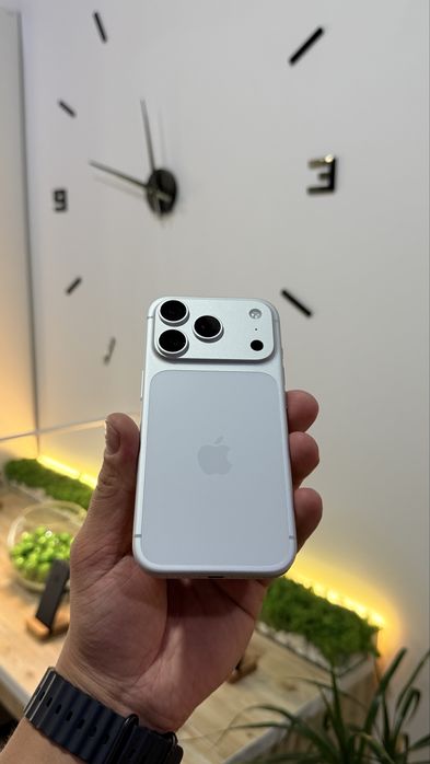 Новий Iphone 17 Pro 256 Gb Silver