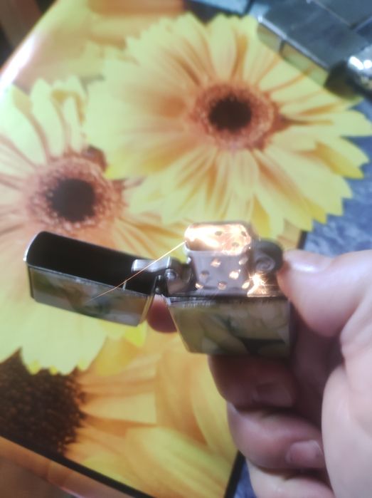 Isqueiro estilo Zippo
