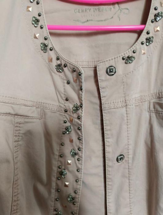 Продаю жіночи джинсовий піджак