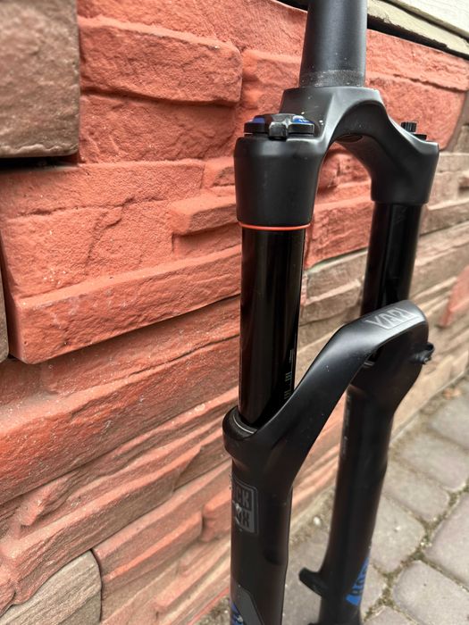 Rock Shox Yari 120mm 29 15x100 (Шток 21.4см)