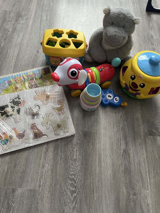 Interatywny fotelik fisher price i dodatki