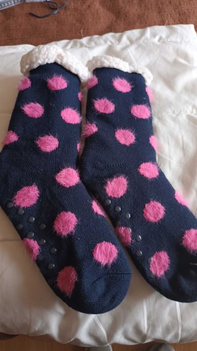 Meias antiderrapantes novas