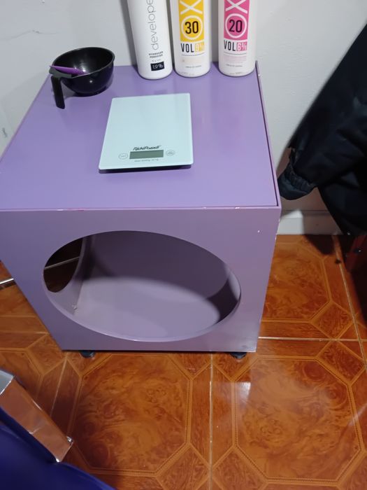 Móvel apoio e para colocar toalhas
