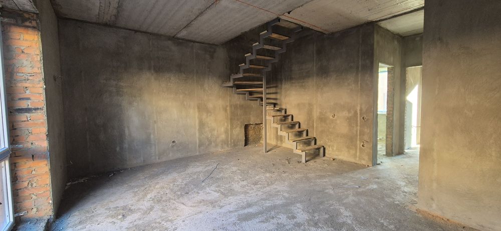 АКЦІЙНИЙ ТАУН ВІД ЗАБУДОВНИКА! ТОП Локація! Центральні комунікації!