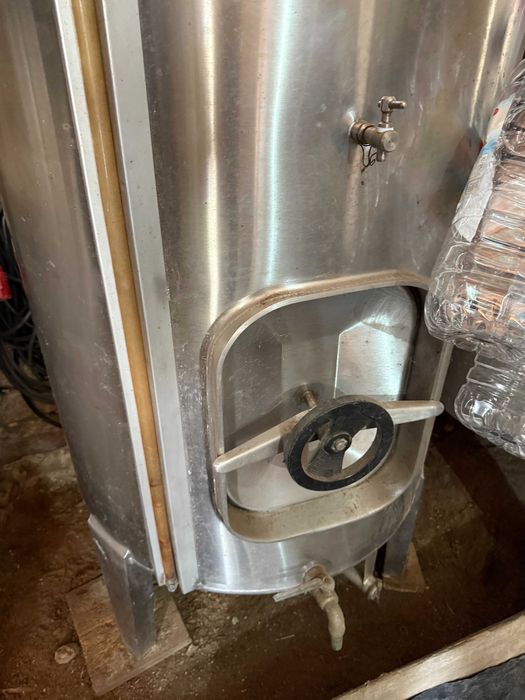 Cubas inox para vinho (vários tamanhos)