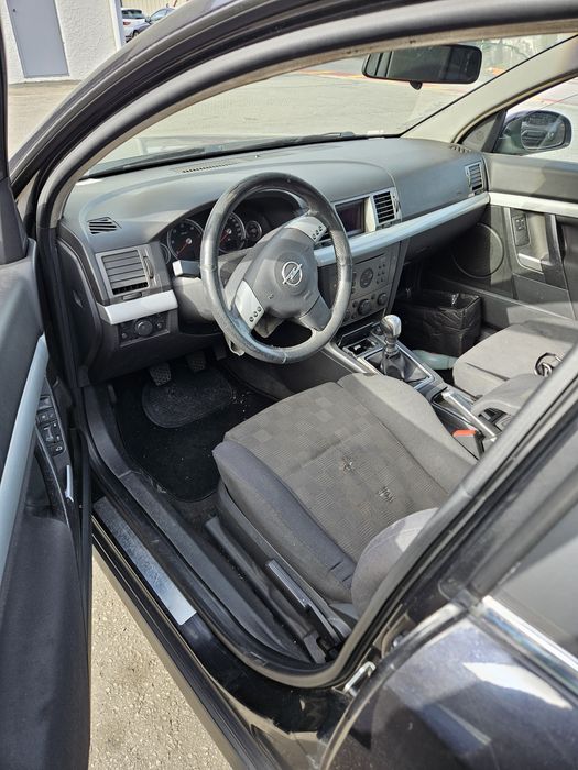 Opel Vetra C Combi 1.9 CDTi de 2003 para peças