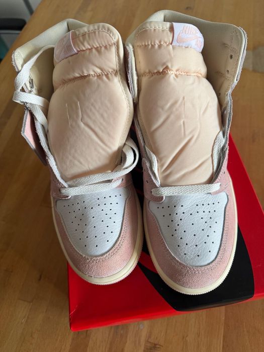 Blush pink jordan 1