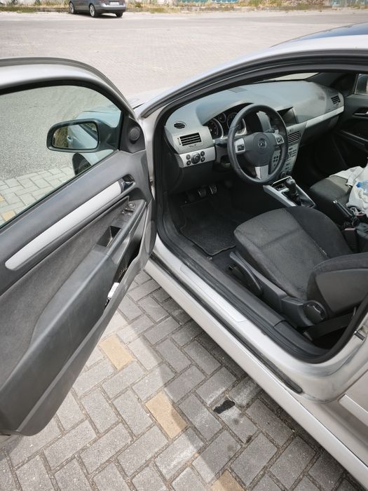 Opel astra GTC 1.3 CDTI 90CV