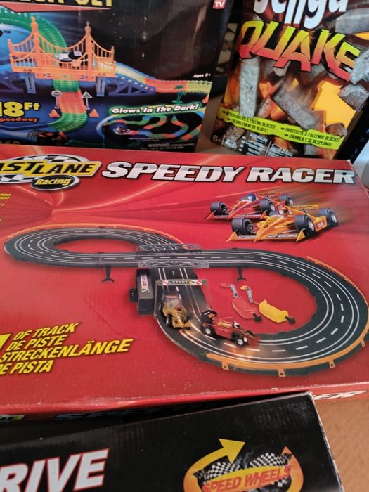 Brinquedos vários de 10€ a 15€