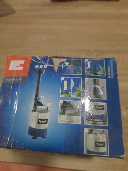 Bomba para lago azul