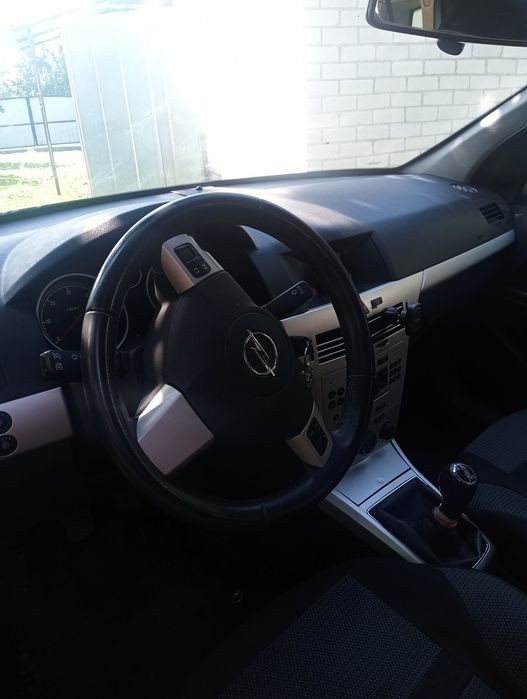 Opel Astra H 1.7cdti 125hp