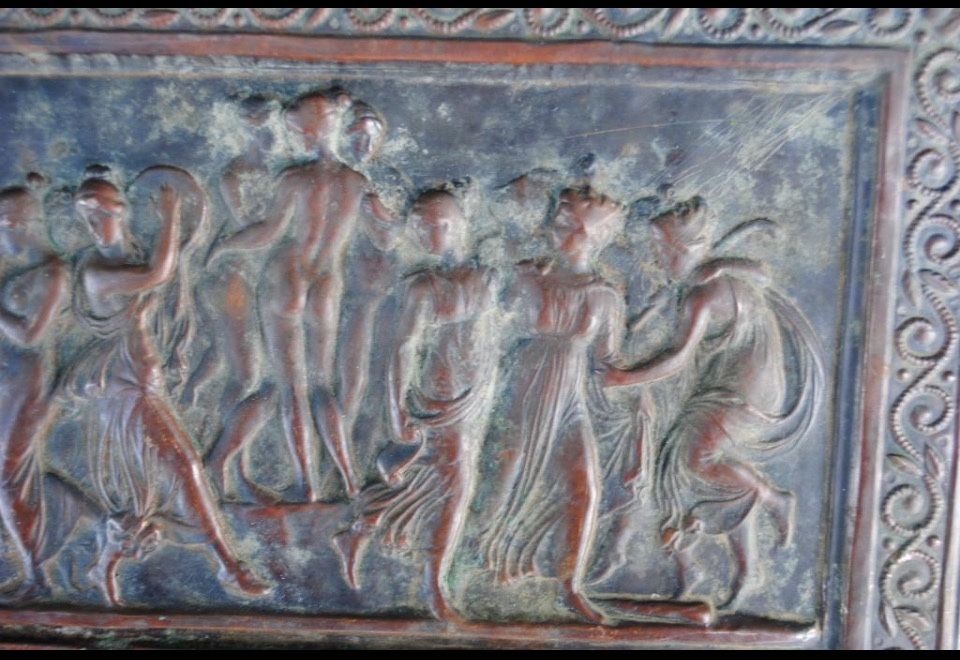 Антикварная медная плакетка