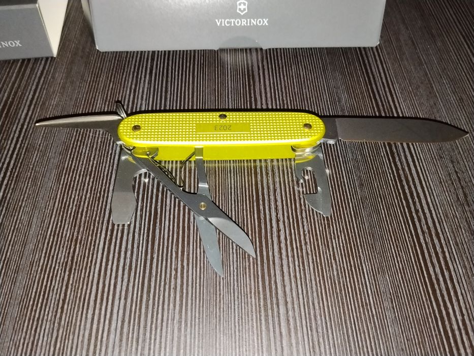 Victorinox Pionier Alox limited edition 2023