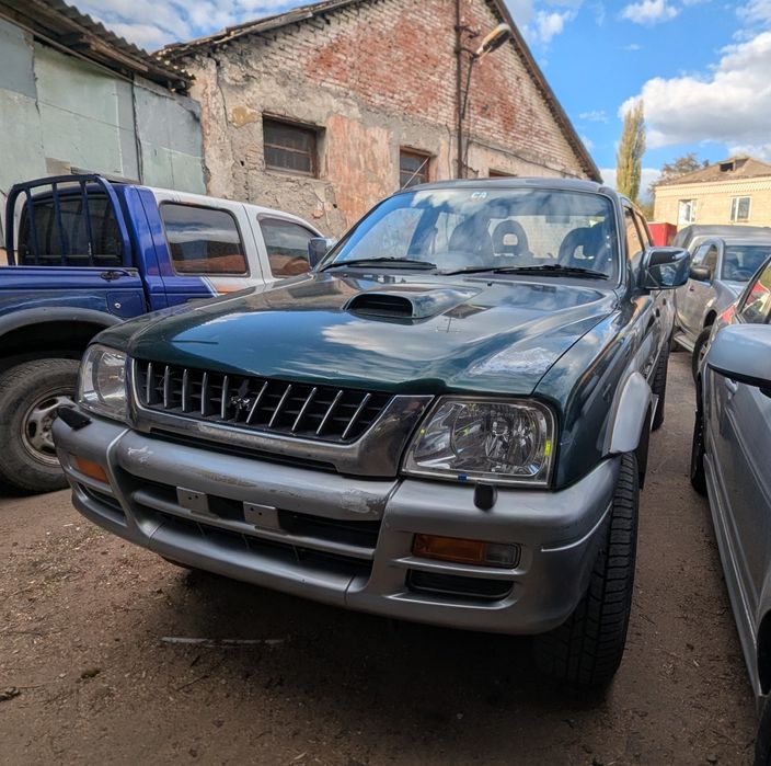 Міцубісі Л200 2002 пікап для зсуля