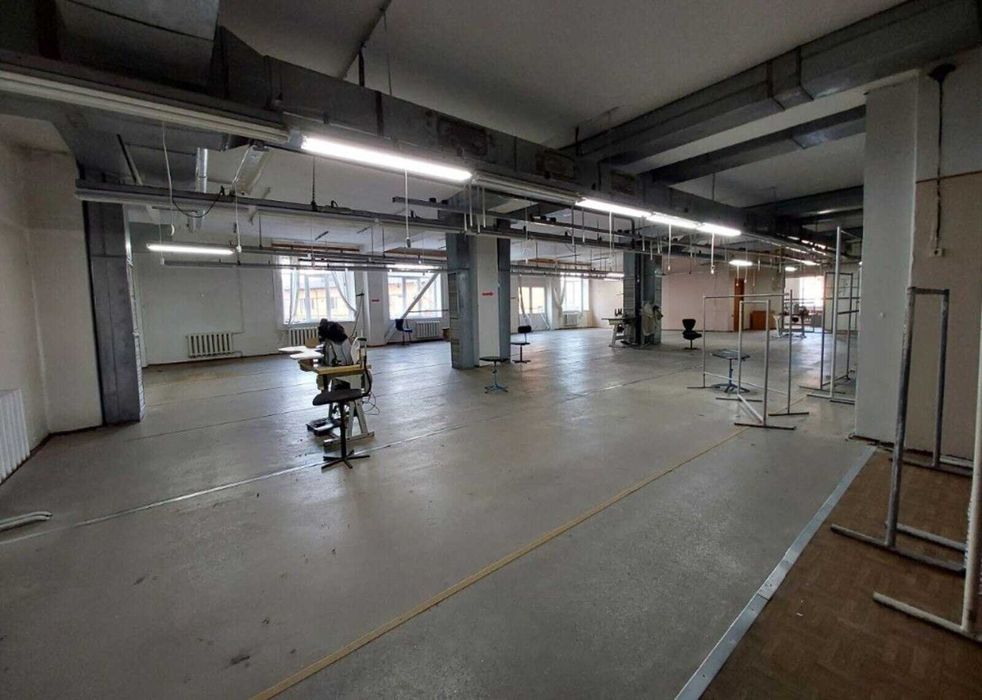 Оренда комерційного приміщення на вул. Замостянська