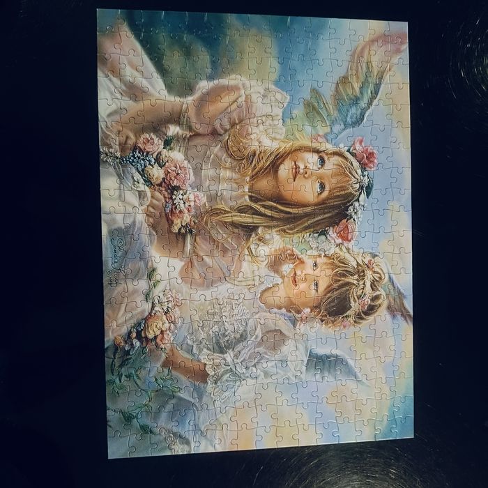 Zestaw Puzzli Castorland 2w1 – Aniołki 165 + 300 el – stan idealny