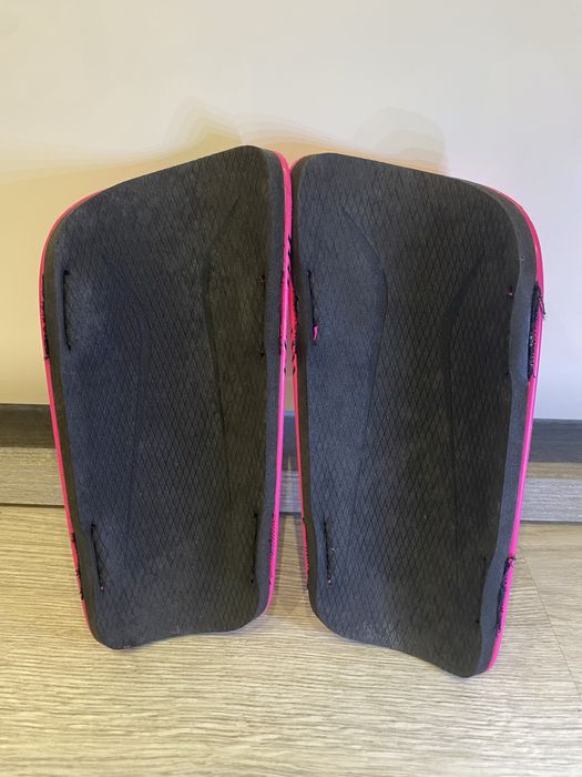 Caneleiras de futebol Adidas X SG rosa – Tamanho M