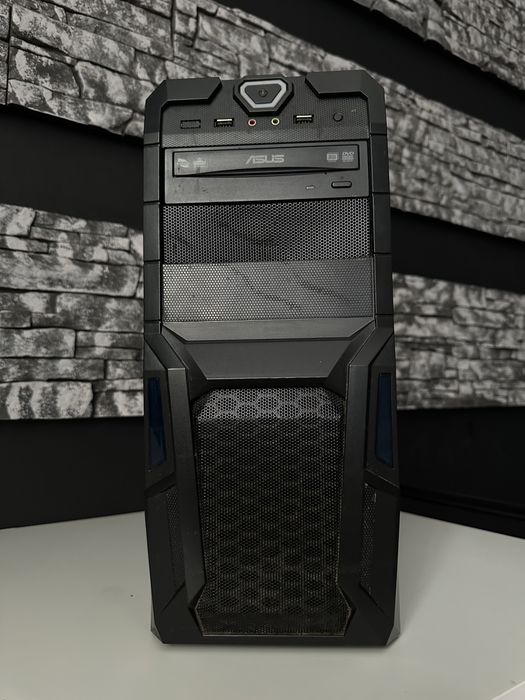 Komputer stacjonarny ASUS