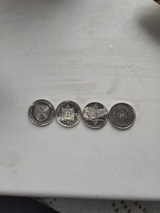 10 грн монетаї продаю ілі обмен
