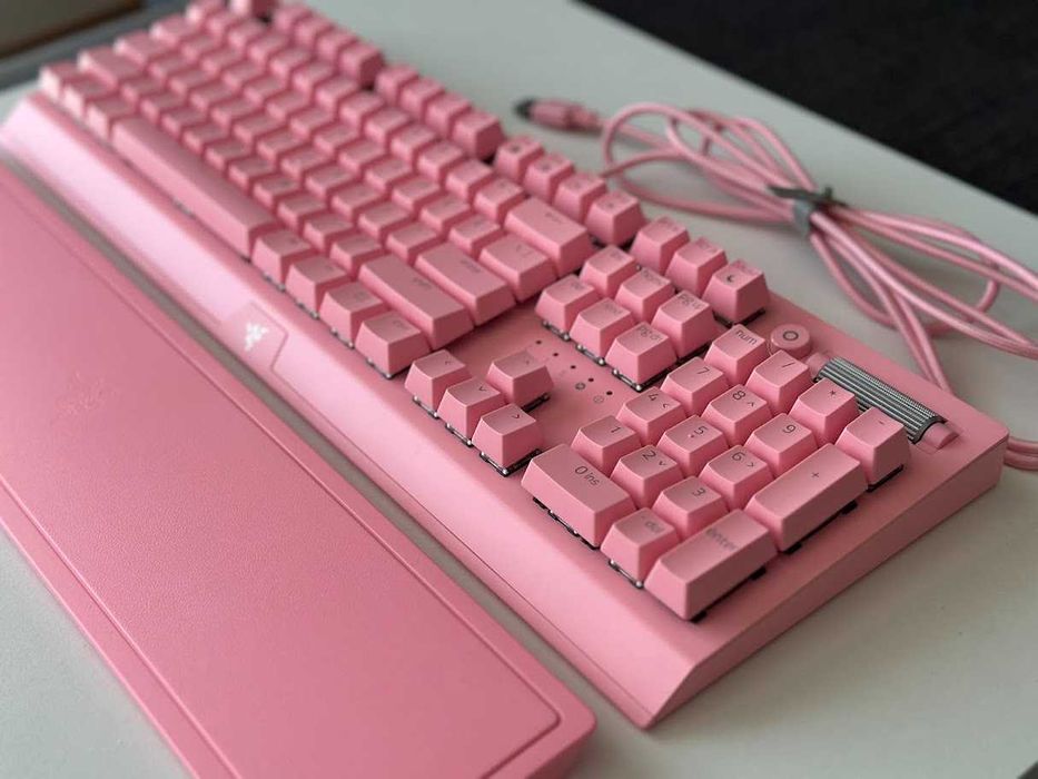 Razer Blackwidow V3 Quartz Edition - Como Novo (C/ Caixa e Extras)