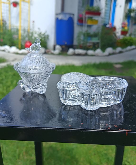 Dwa kryształowe pudełeczka