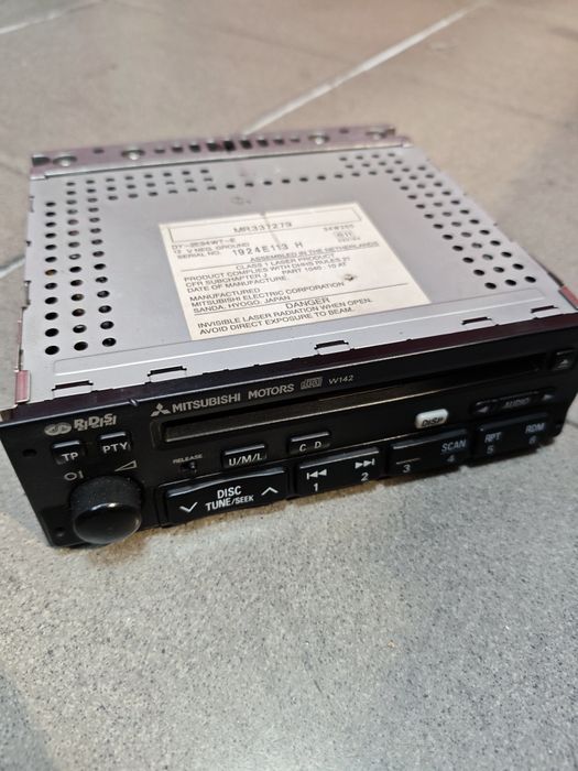 Radio do Mitsubishi Space star 2001