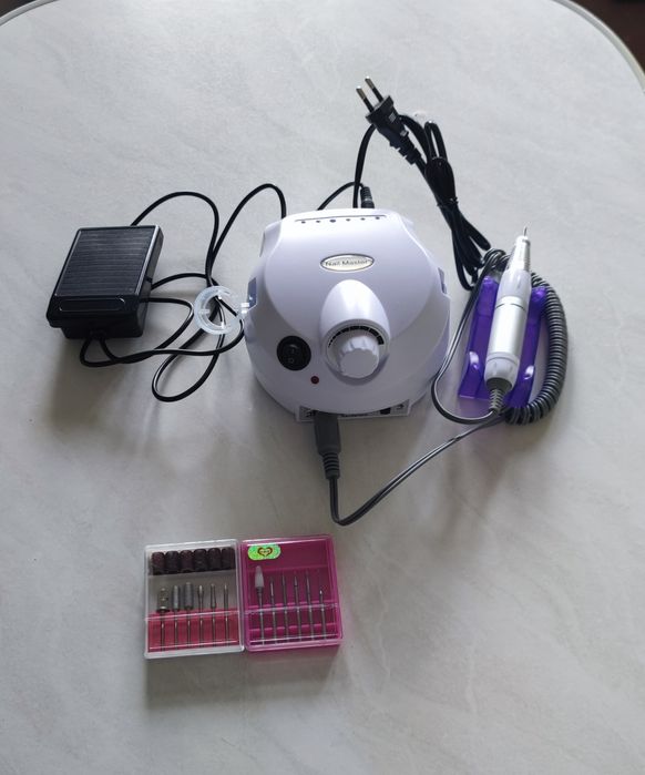 Фрезер для маникюра Nail Drill Pro ZS-601 с педалью и насадками