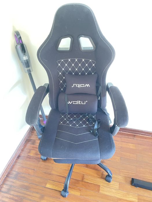 Cadeira gaming preta