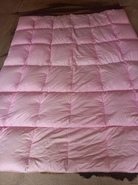 Kołdra puchową sprzedam