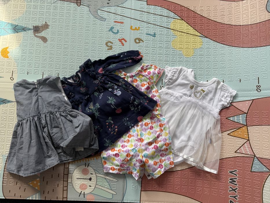 Одяг для дівчинки